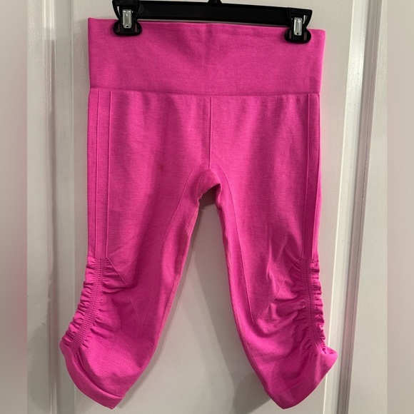 Lululemon In The Flow Crop Neon Hot Pink - Picture 2 of 7